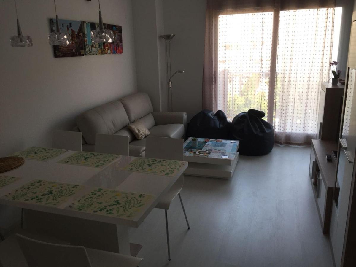 Edificio Attikos - Solo Familias Appartement Gandía Buitenkant foto