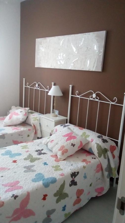 Edificio Attikos - Solo Familias Appartement Gandía Buitenkant foto