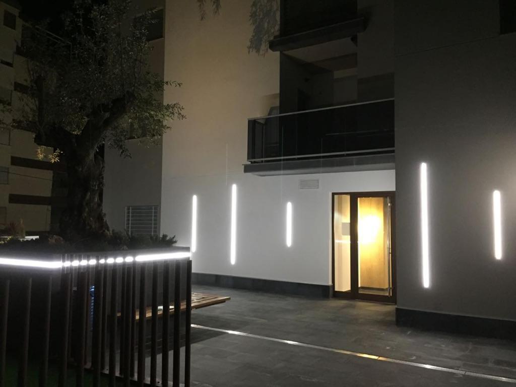 Edificio Attikos - Solo Familias Appartement Gandía Buitenkant foto