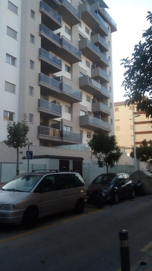 Edificio Attikos - Solo Familias Appartement Gandía Buitenkant foto
